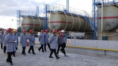 赛罕区区长一行深入我公司调研