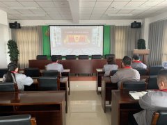 呼市燃气热力公司组织学习两会精神