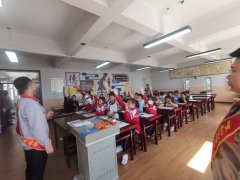 燃气安全进校园 当好小小宣传员